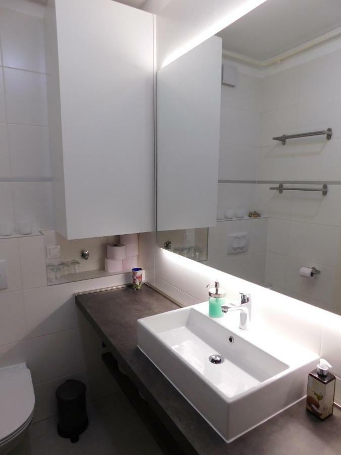 Apartman Nadja Arena Загреб Экстерьер фото